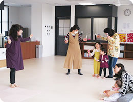 にこにこリトミック